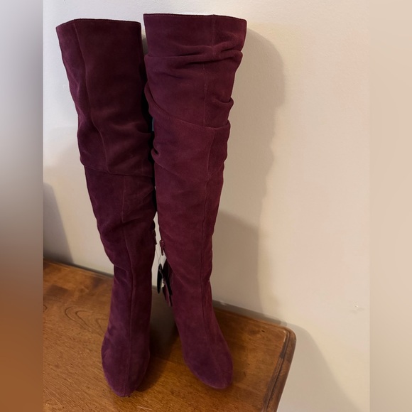 Women’s 5 INC International Concepts INC Women's Maroon Suede Gerii Dress Boots - Picture 3 of 7